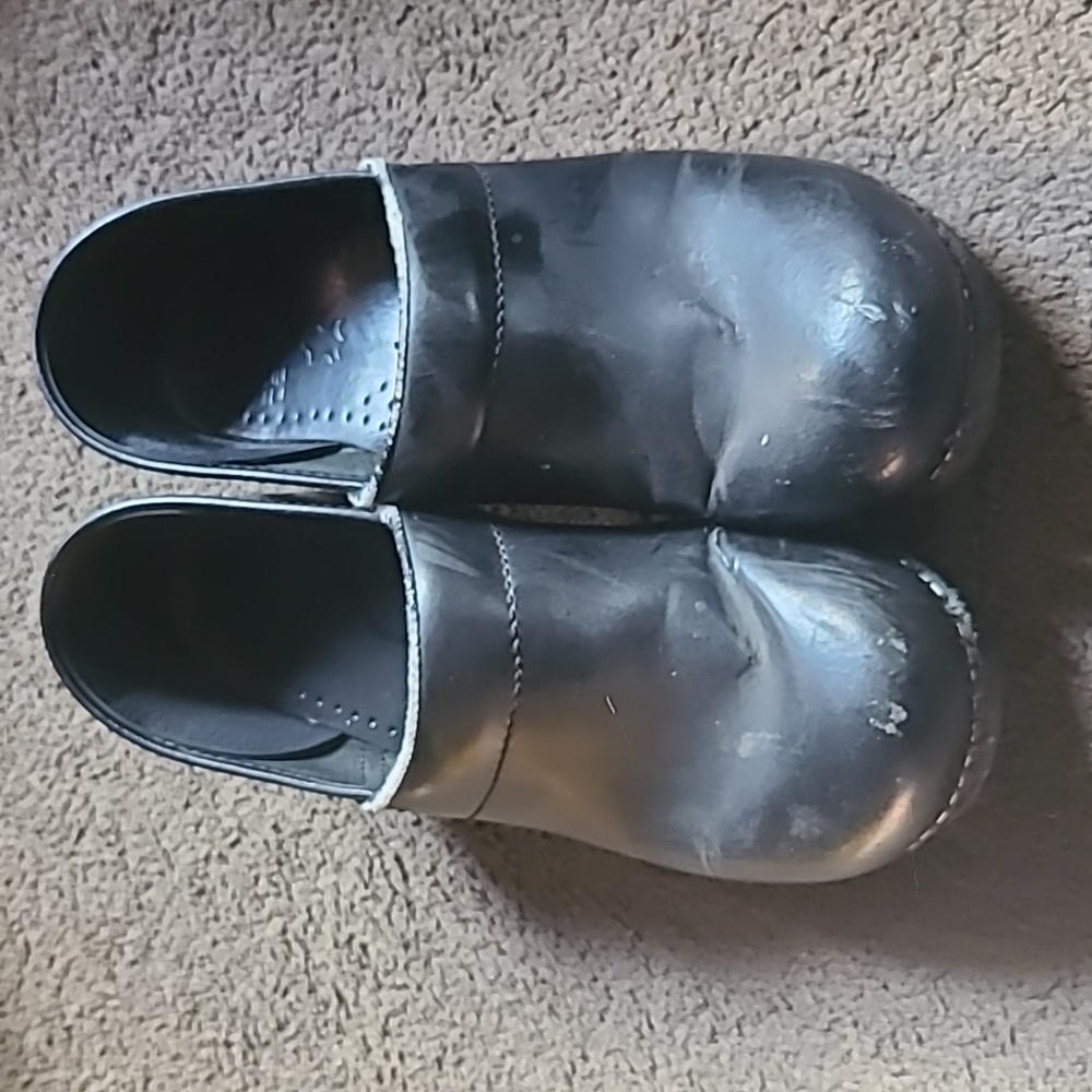 DANSKO size 40. Black